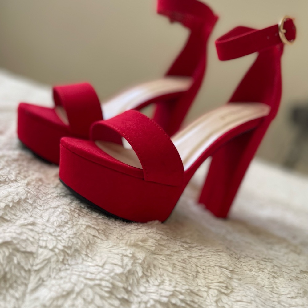 Woman Bamboo Heels